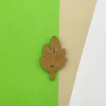 گل سینه زنانه دست دوز چیکا مدل برگ زیتون - Image 4
