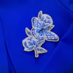 گل سینه زنانه دست دوز چیکا مدل گل و پروانه کد 2 - Image 2