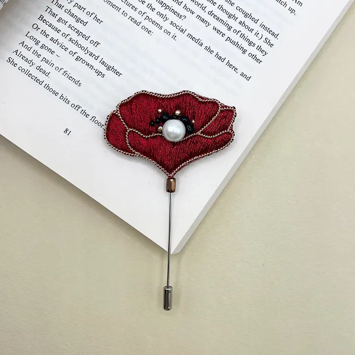 brooch shaghayegh c1 n2 گل سینه زنانه دست دوز چیکا مدل شقایق کد 1 - Image 1