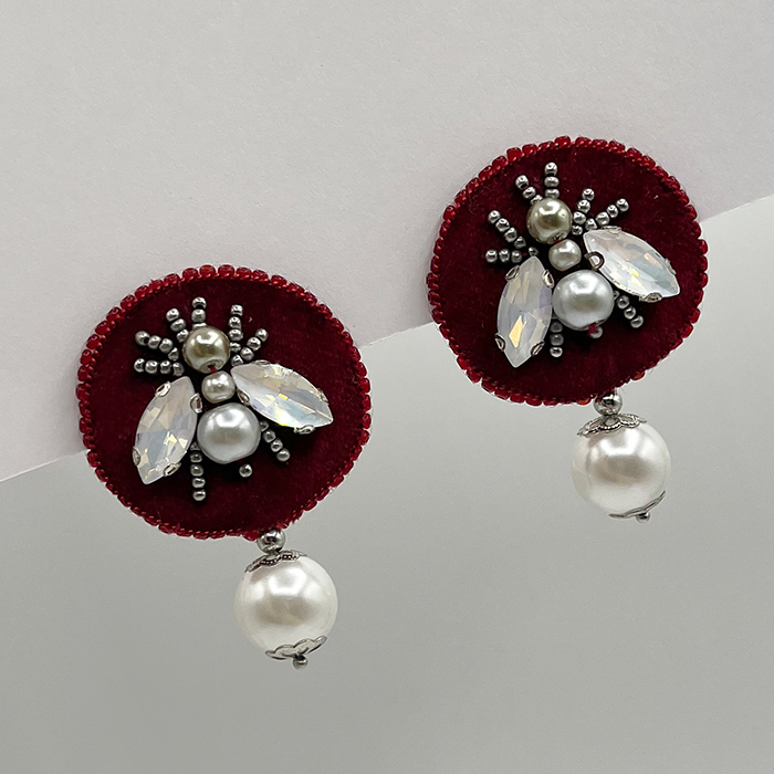 earing bee ghermez numb2 گوشواره زنانه زنبور قرمز دست دوز چیکا - Image 1