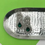گوشواره زنانه سلطنتی سبز دست دوز چیکا